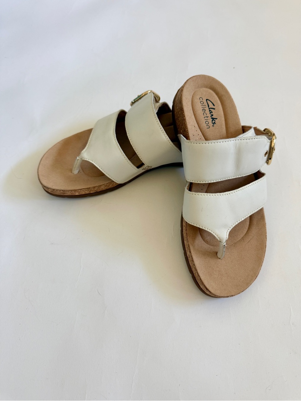 Clarks Collection White Comfort Sandals NWOT Size 8 - Picture 2 of 6